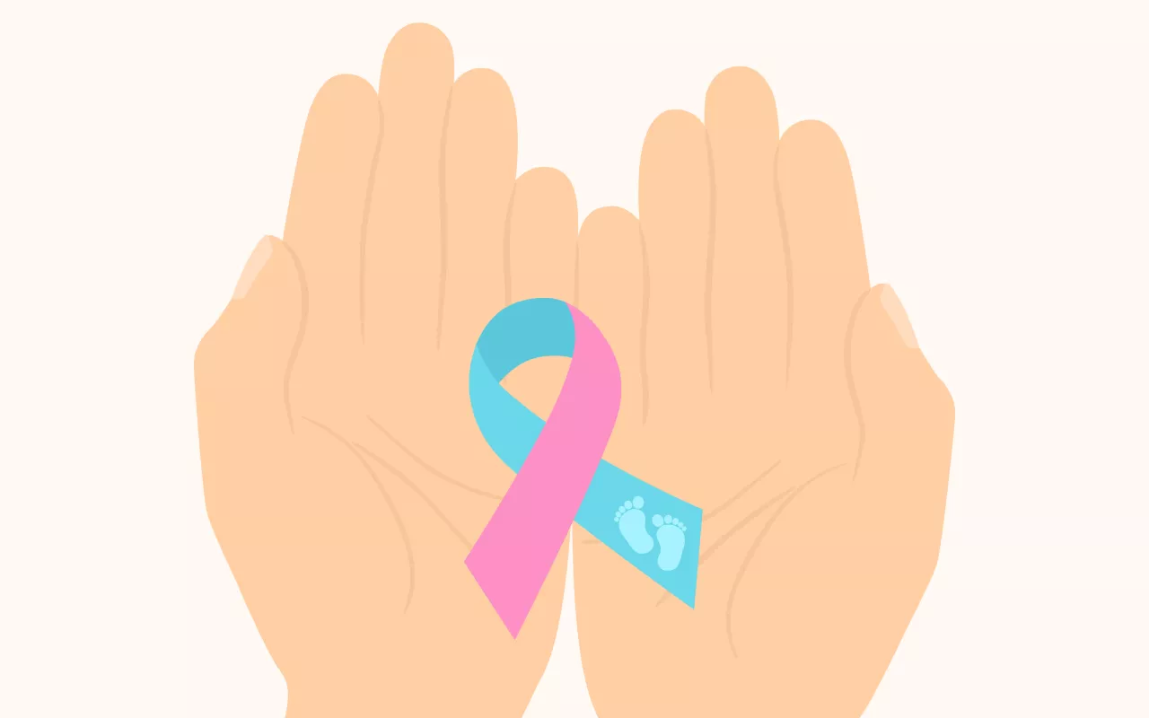 zwei Hände die eine rosa-blaue Schleife, welche Symbolisch für eine Fehlgeburt steht, halten